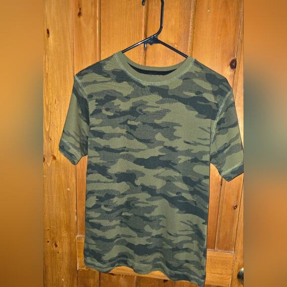 Old Navy Camo Print T-Shirt - Picture 1 of 5